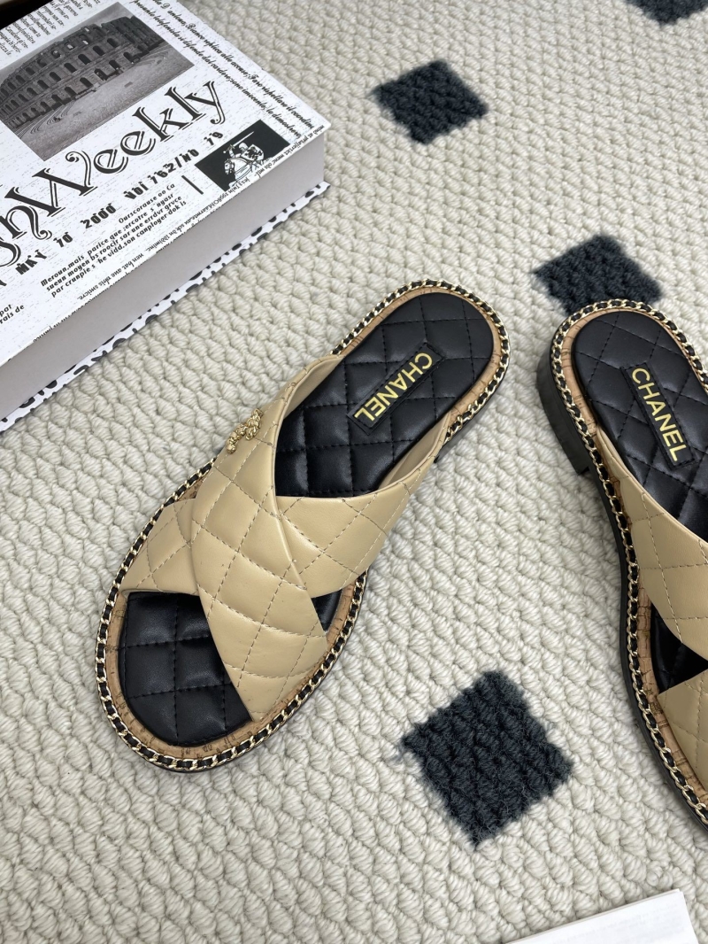 Ch**el slippers